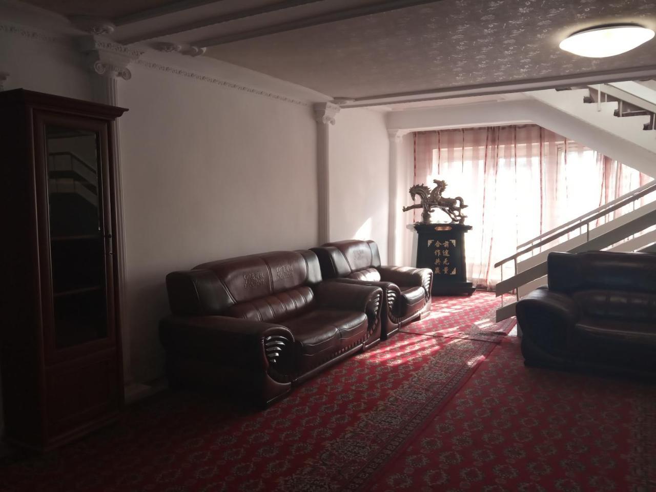 Panainn Hotel Almaty Extérieur photo